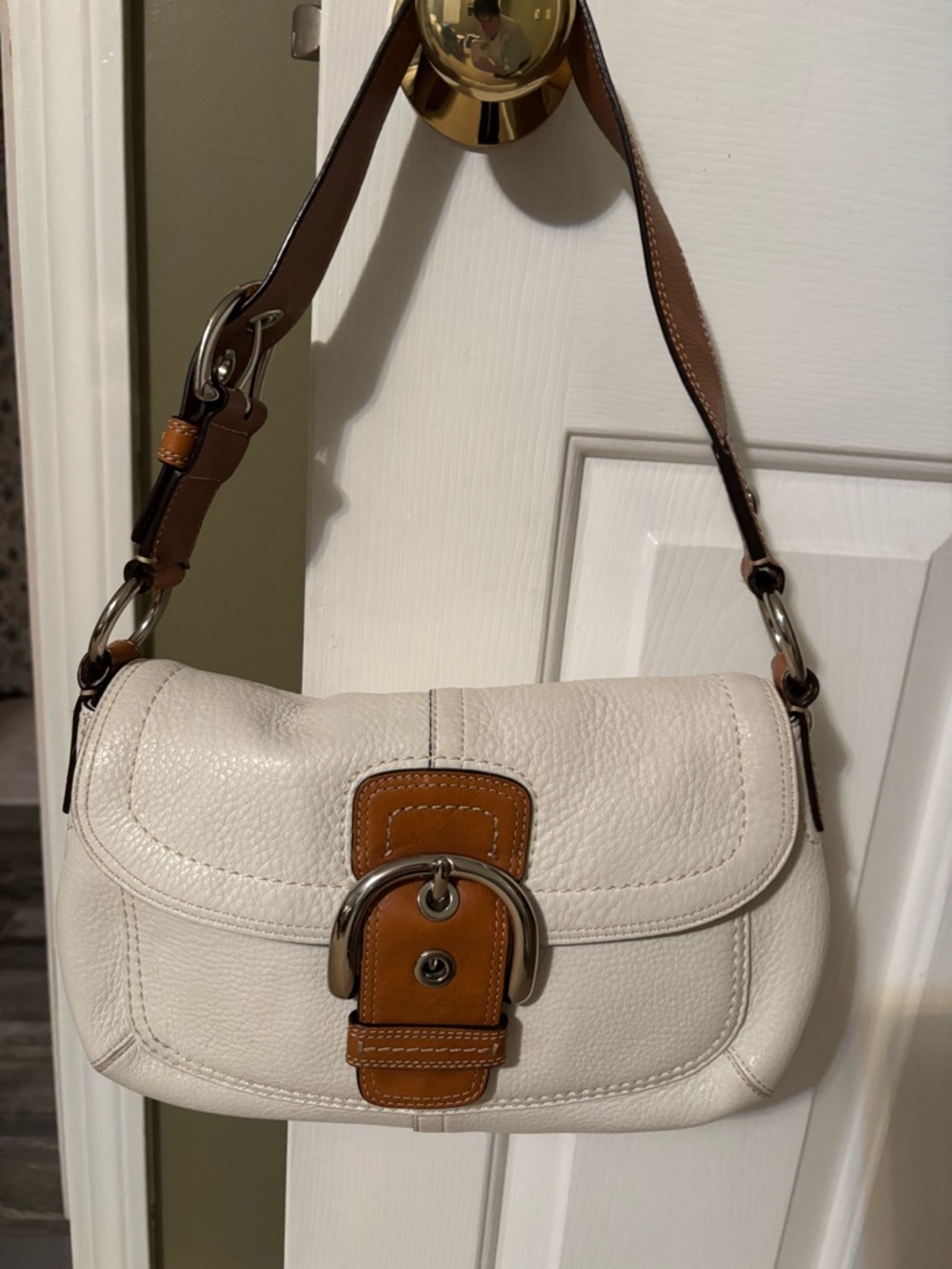 Coach Y2K Classic SOHO Cream Shoulder Bag with Tan Leather Trim - Picture 2 of 11
